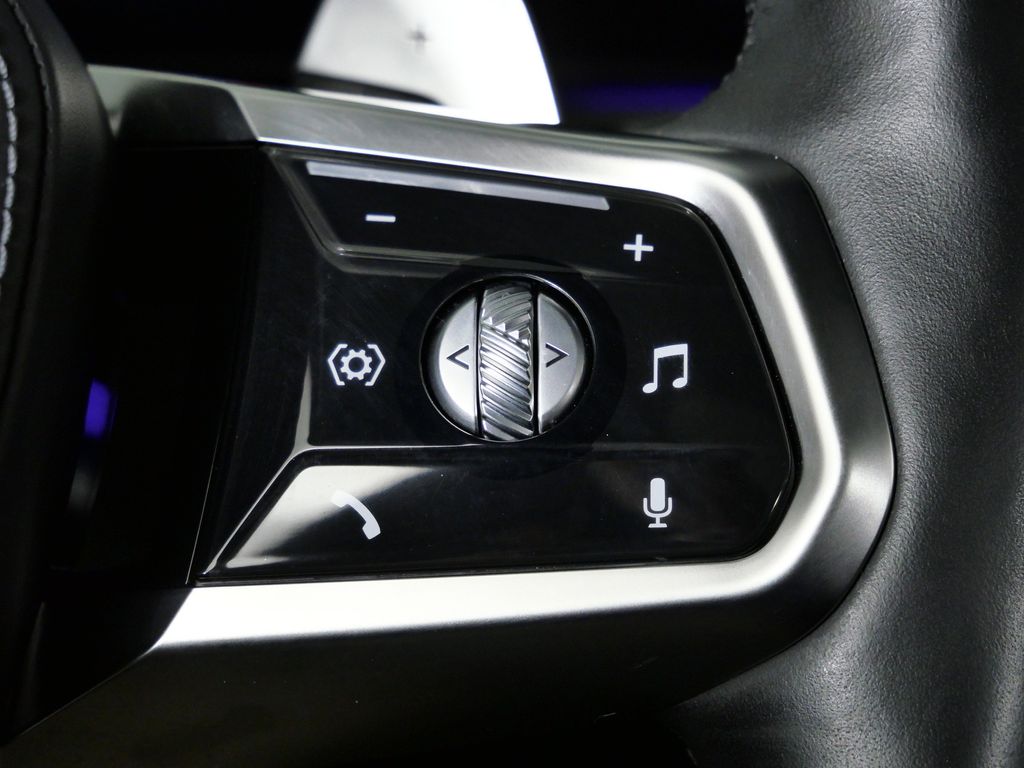 Thumbnail: 2023 BMW 7 Series - 46