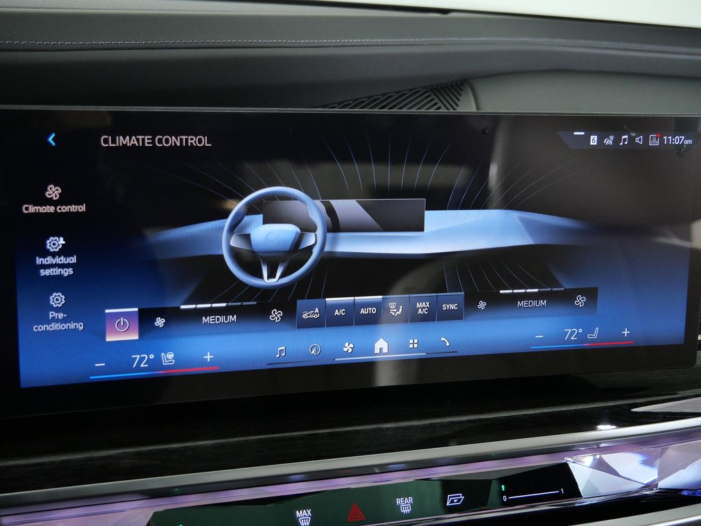 Thumbnail: 2026 BMW 7 Series - 44