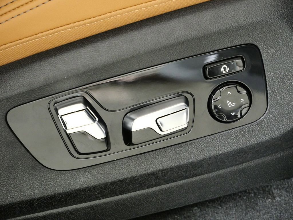 Thumbnail: 2026 BMW X6 - 24