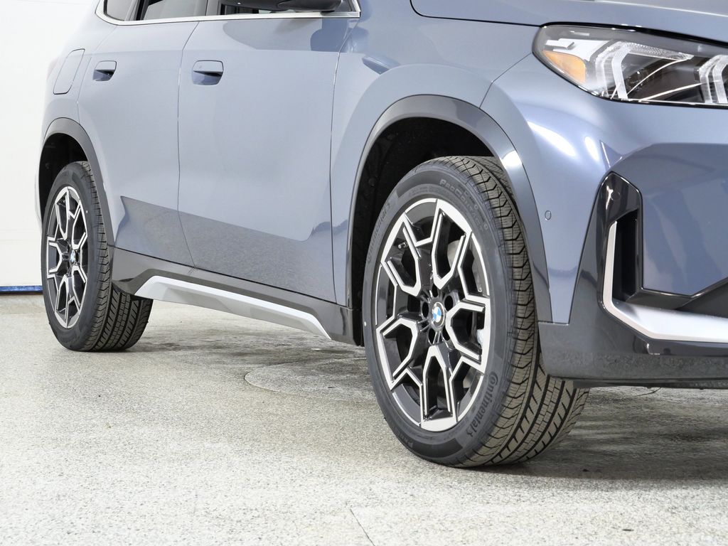 Thumbnail: 2026 BMW X1 - 6