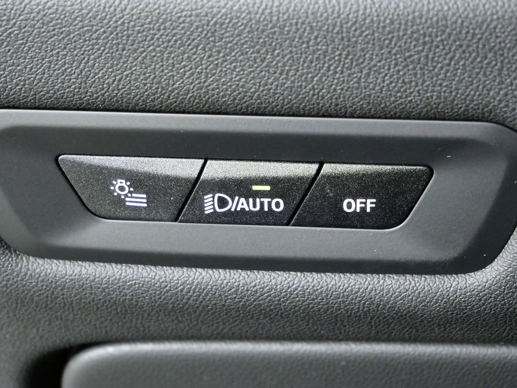 Thumbnail: 2026 BMW X5 - 40