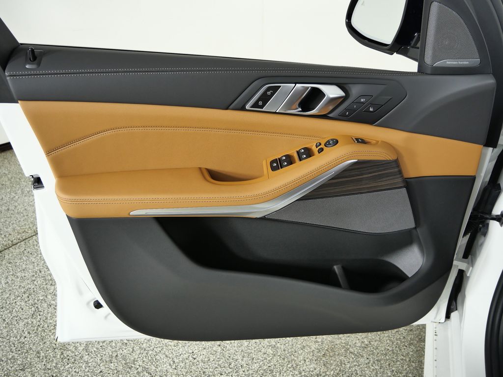 Thumbnail: 2026 BMW X5 - 34