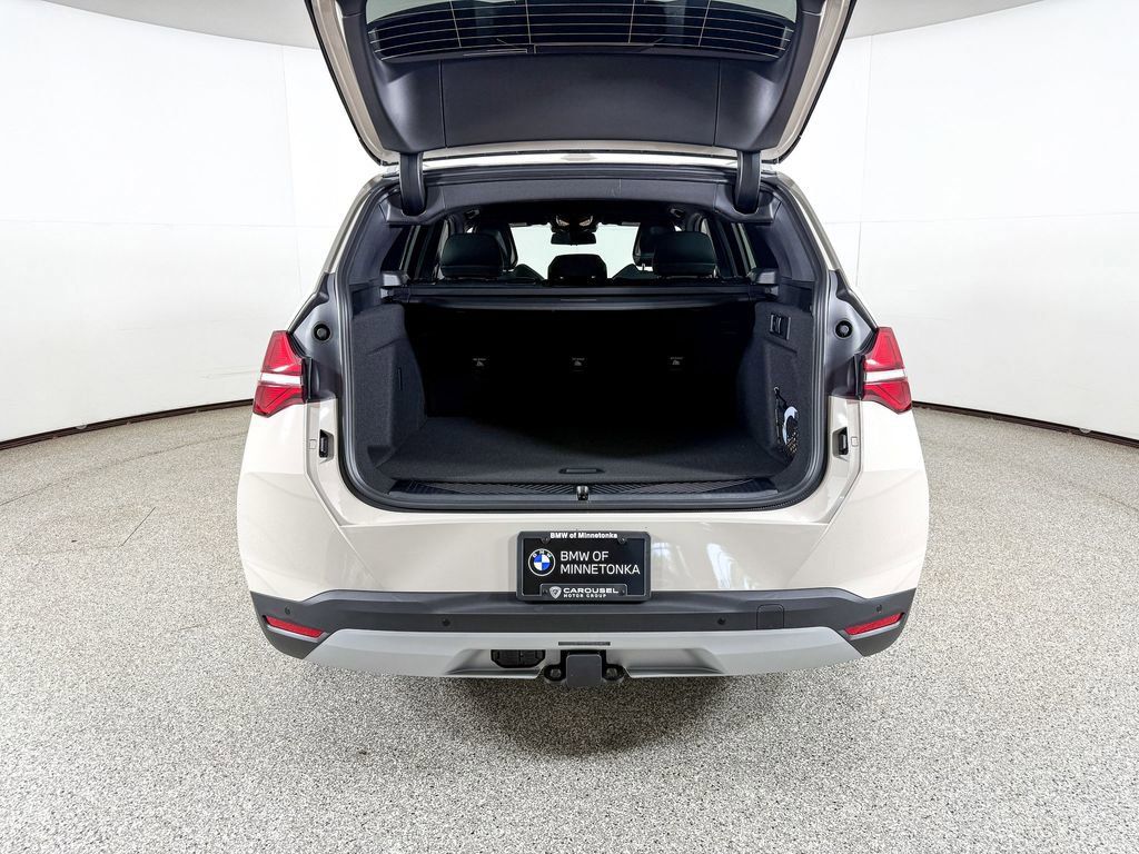 Thumbnail: 2025 BMW X3 - 18