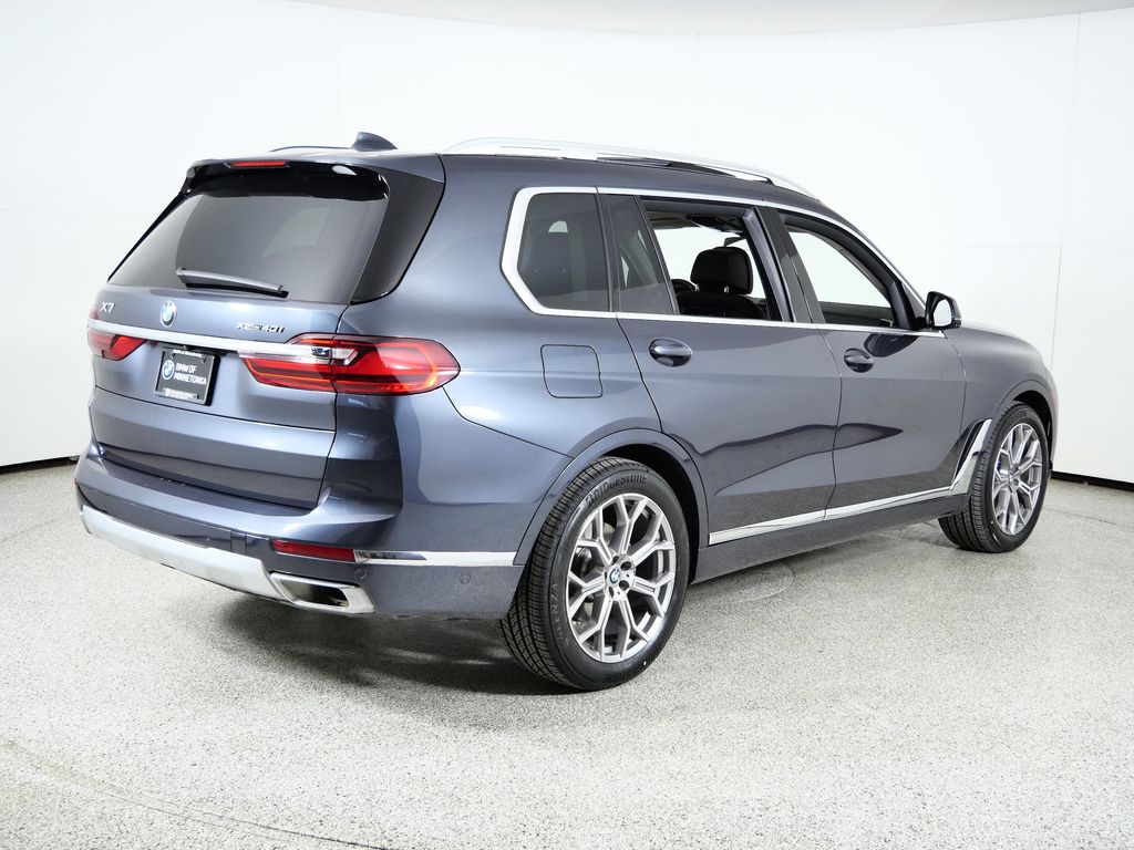 Thumbnail: 2022 BMW X7 - 10