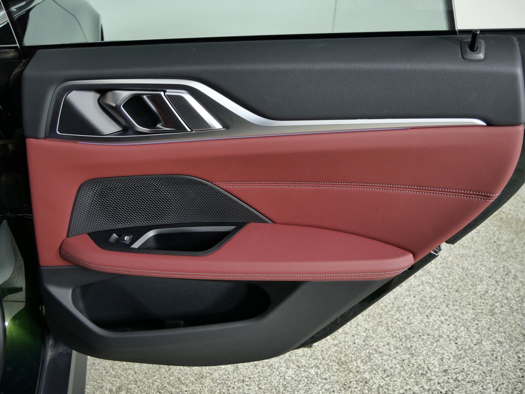 Thumbnail: 2023 BMW i4 - 25