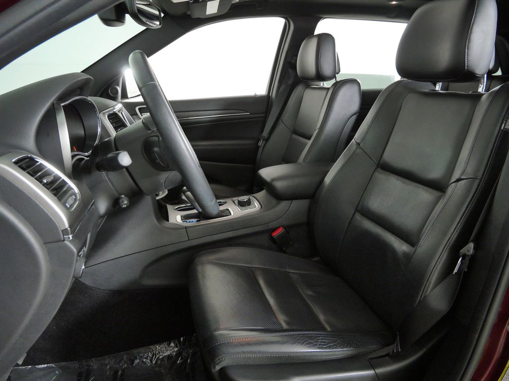 Thumbnail: 2018 Jeep Grand Cherokee - 33