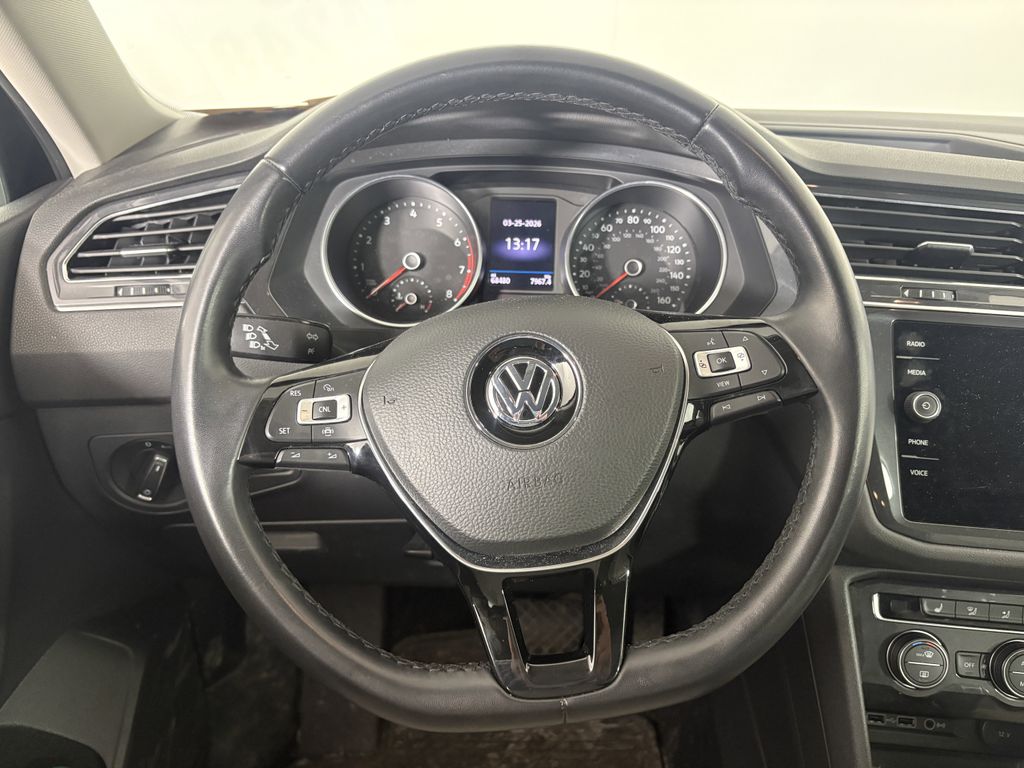 Thumbnail: 2019 Volkswagen Tiguan - 8
