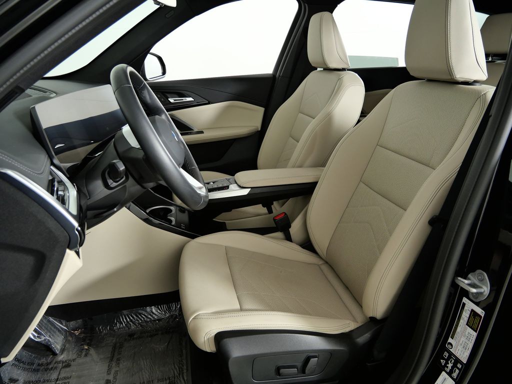 Thumbnail: 2025 BMW X1 - 38