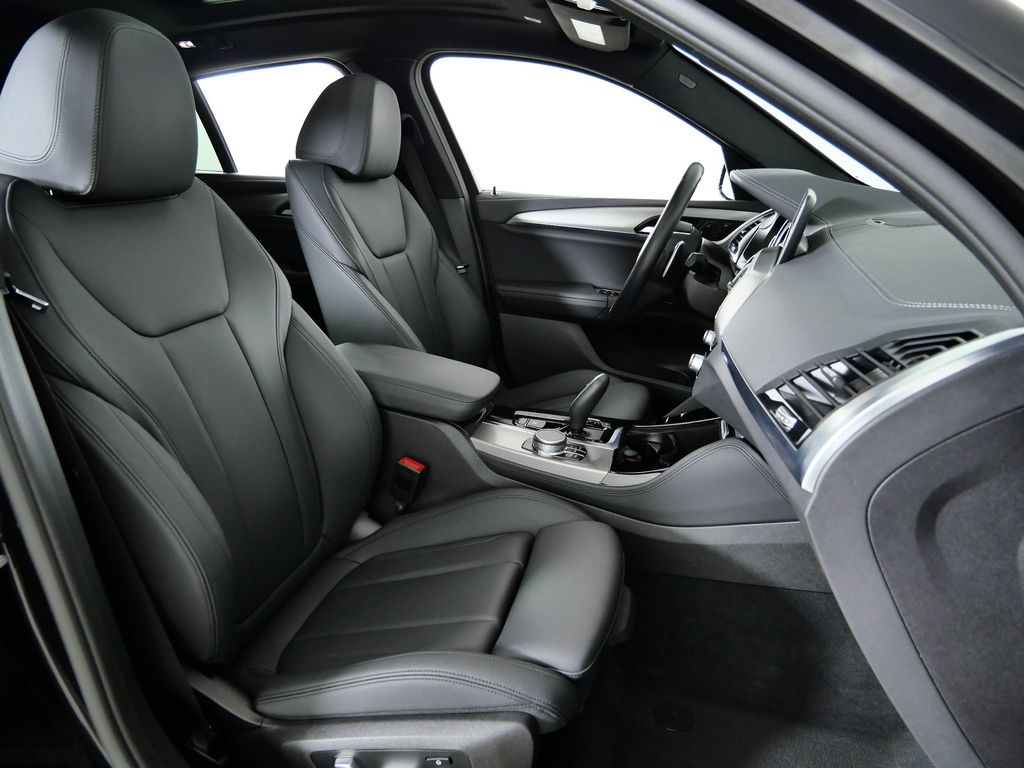 Thumbnail: 2019 BMW X4 - 22