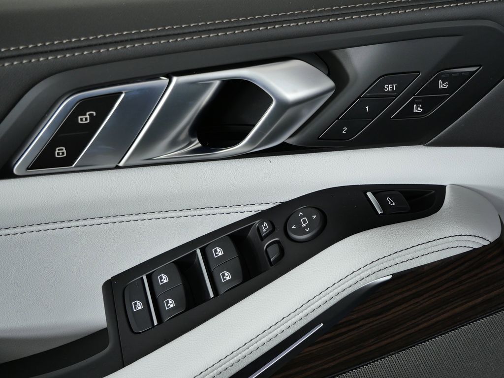 Thumbnail: 2026 BMW X5 - 37