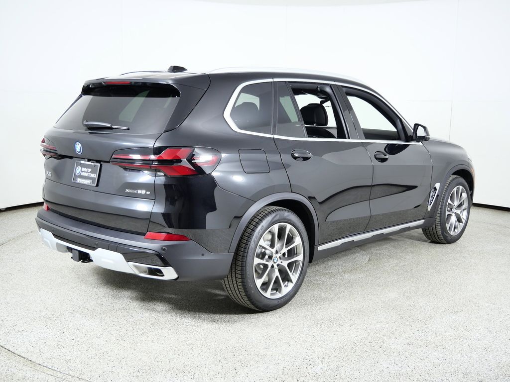 Thumbnail: 2026 BMW X5 - 9