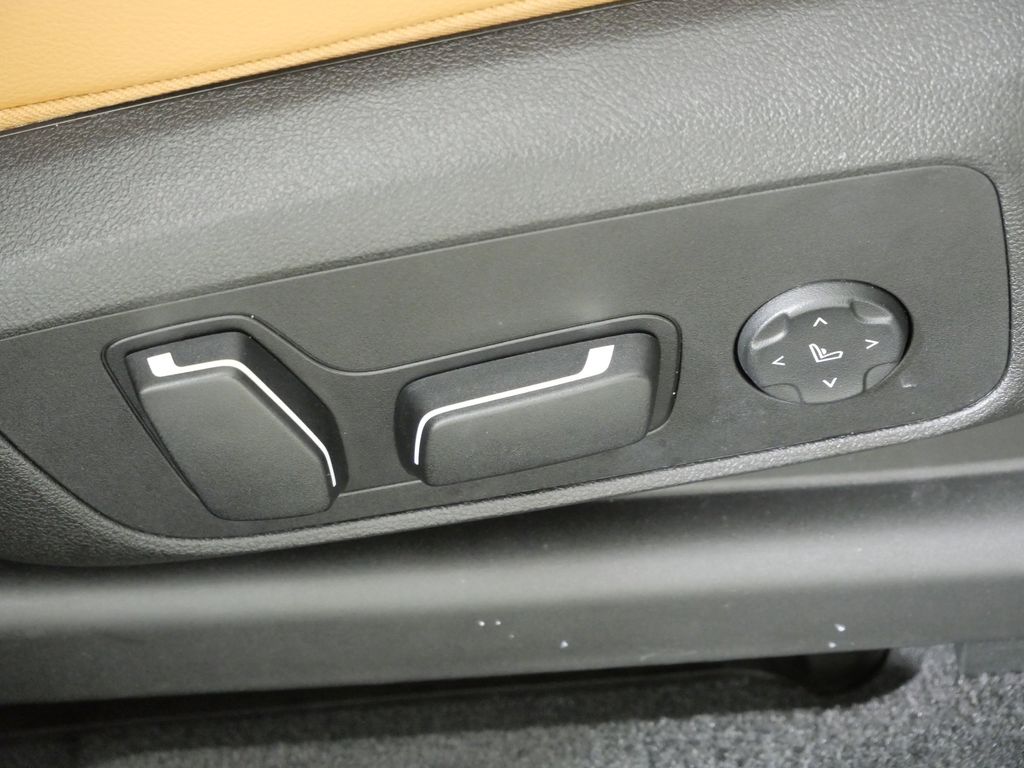 Thumbnail: 2024 BMW X3 - 27