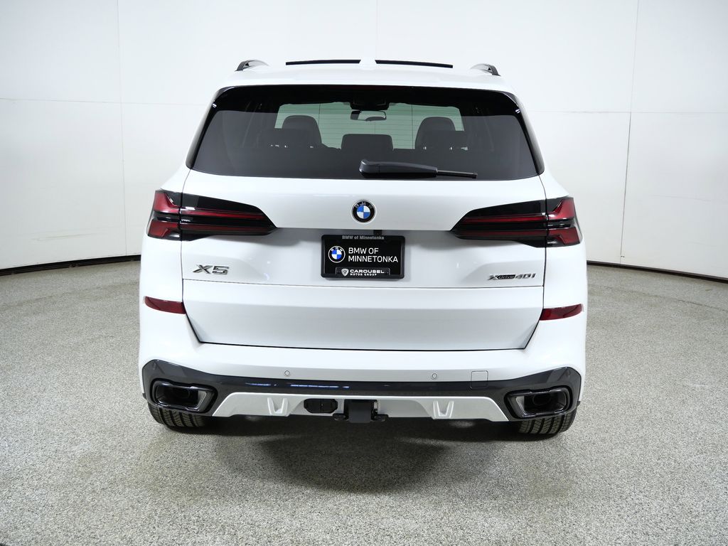 Thumbnail: 2026 BMW X5 - 10