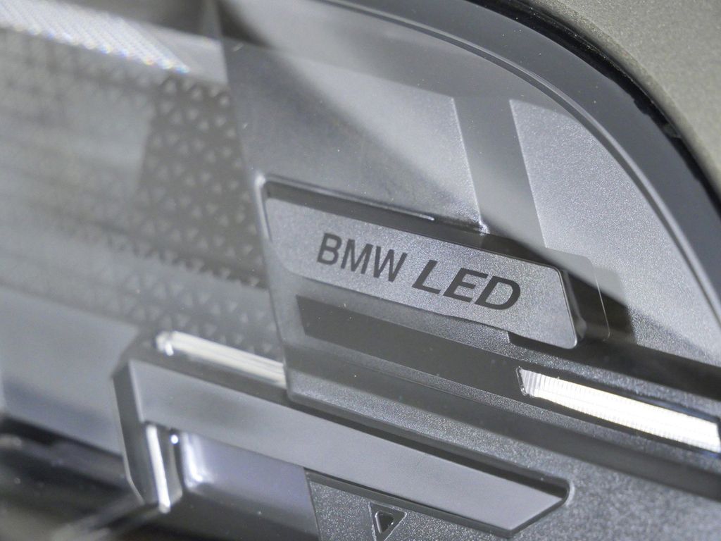 Thumbnail: 2026 BMW X5 - 4