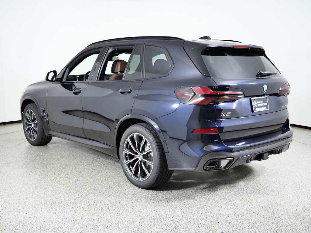 Thumbnail: 2026 BMW X5 - 16
