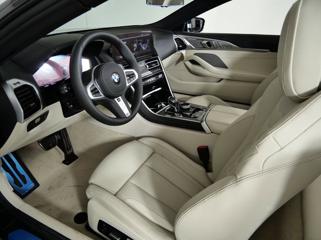 Thumbnail: 2026 BMW 8 Series - 32