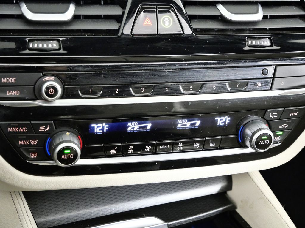 Thumbnail: 2023 BMW 5 Series - 51