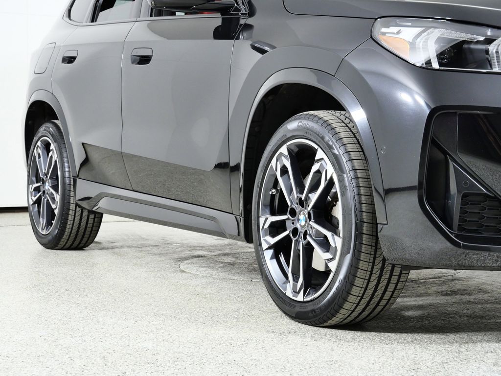 Thumbnail: 2023 BMW X1 - 8