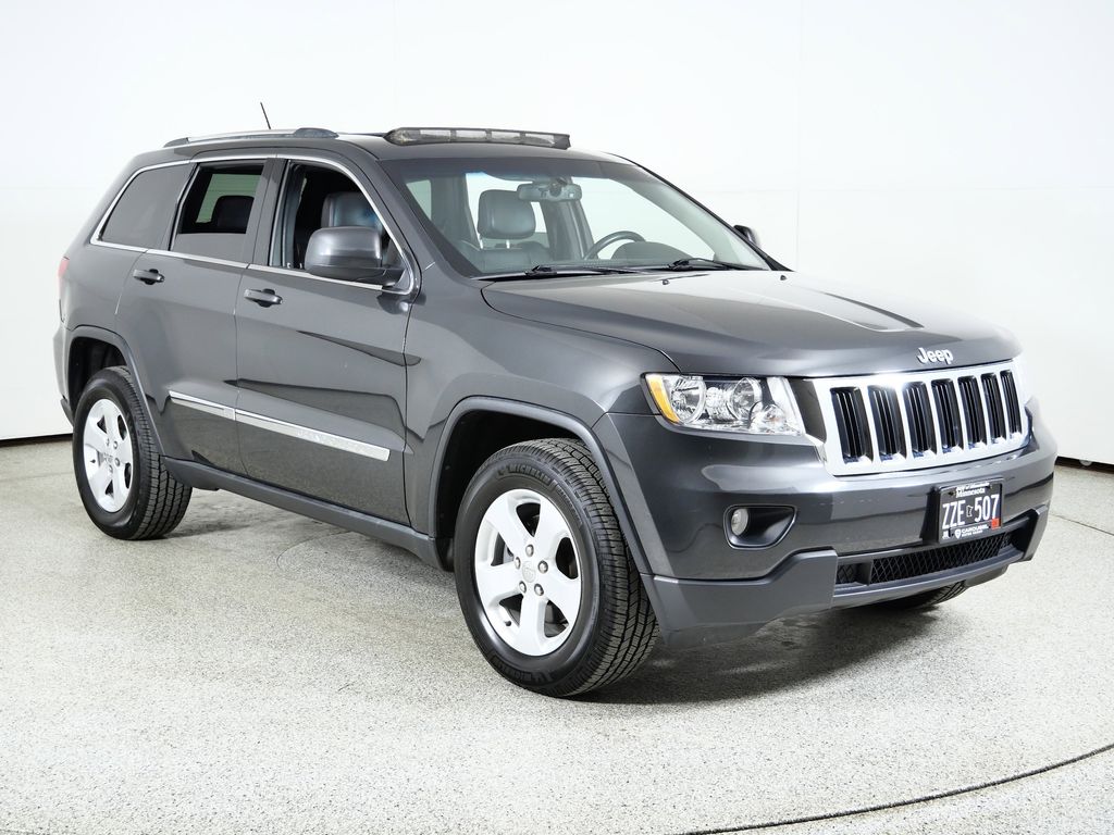 Thumbnail: 2011 Jeep Grand Cherokee - 8