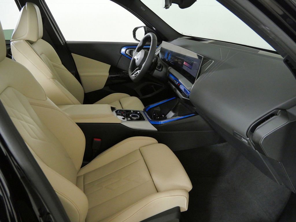 Thumbnail: 2026 BMW X3 - 21