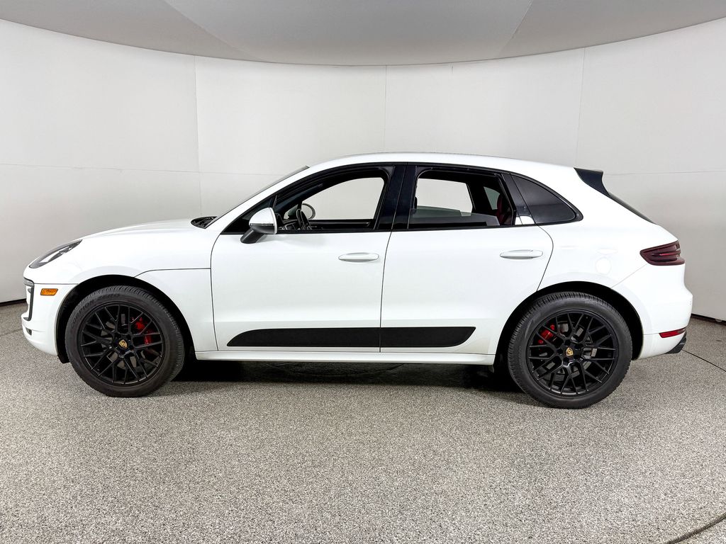 Thumbnail: 2017 Porsche Macan - 6