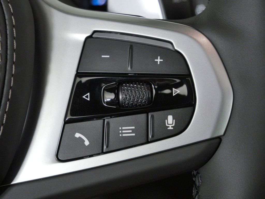 Thumbnail: 2026 BMW X5 - 42