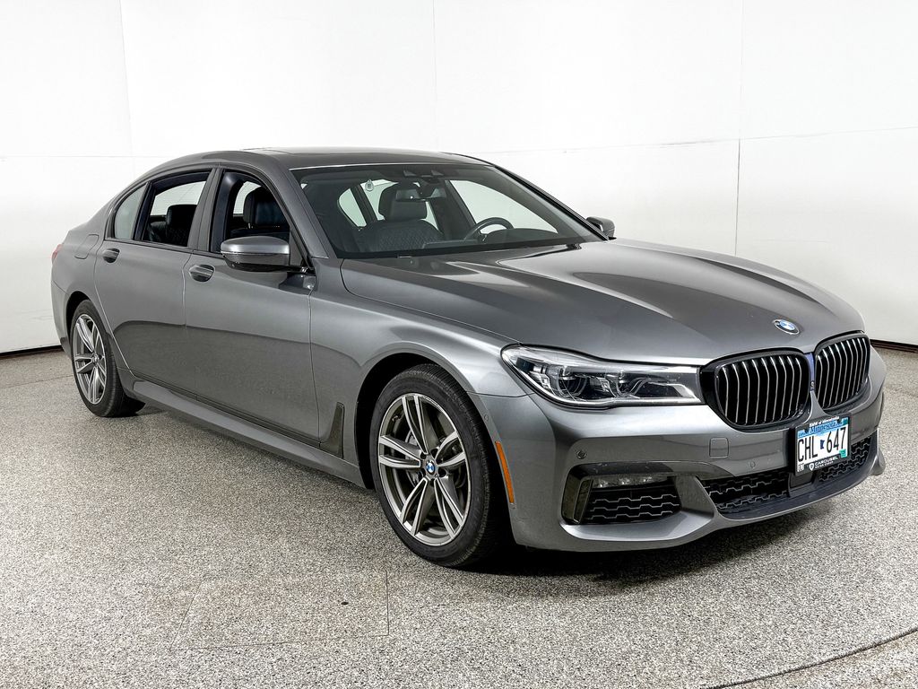 Thumbnail: 2019 BMW 7 Series - 4