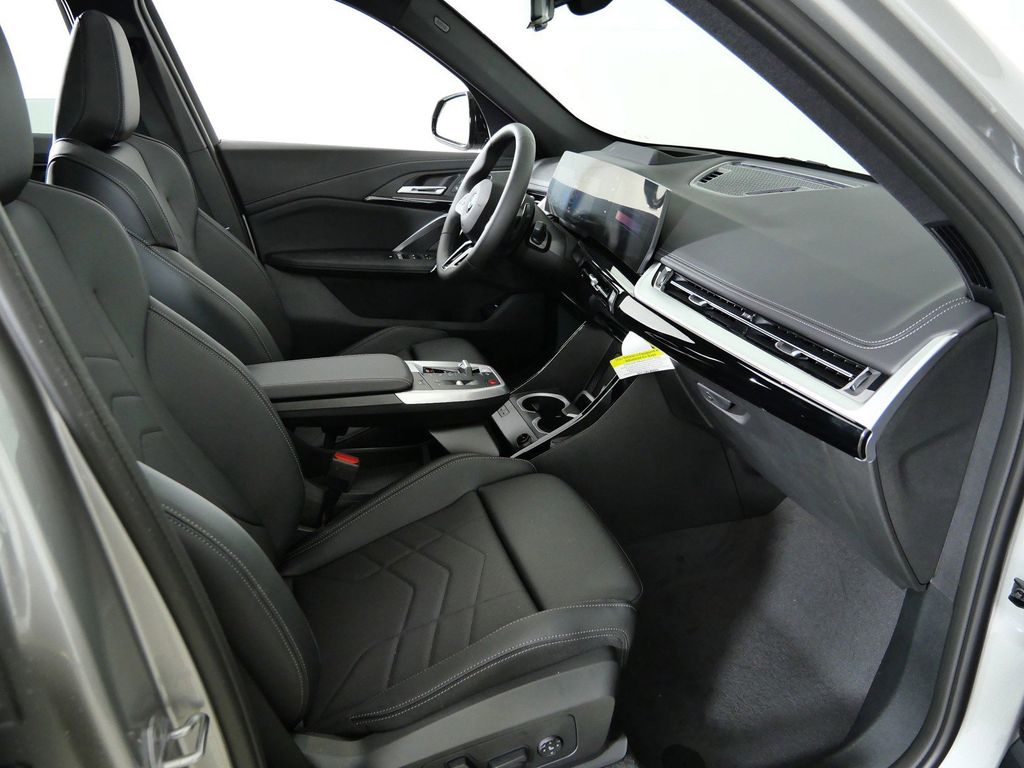 Thumbnail: 2026 BMW X1 - 20