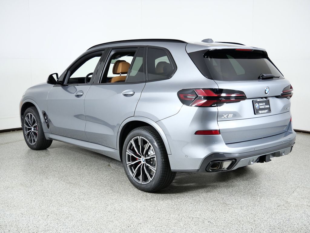 Thumbnail: 2026 BMW X5 - 14