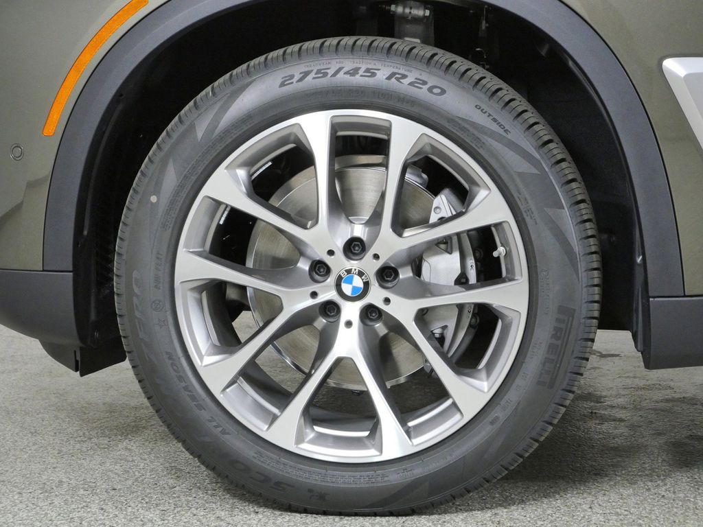 Thumbnail: 2026 BMW X5 - 16