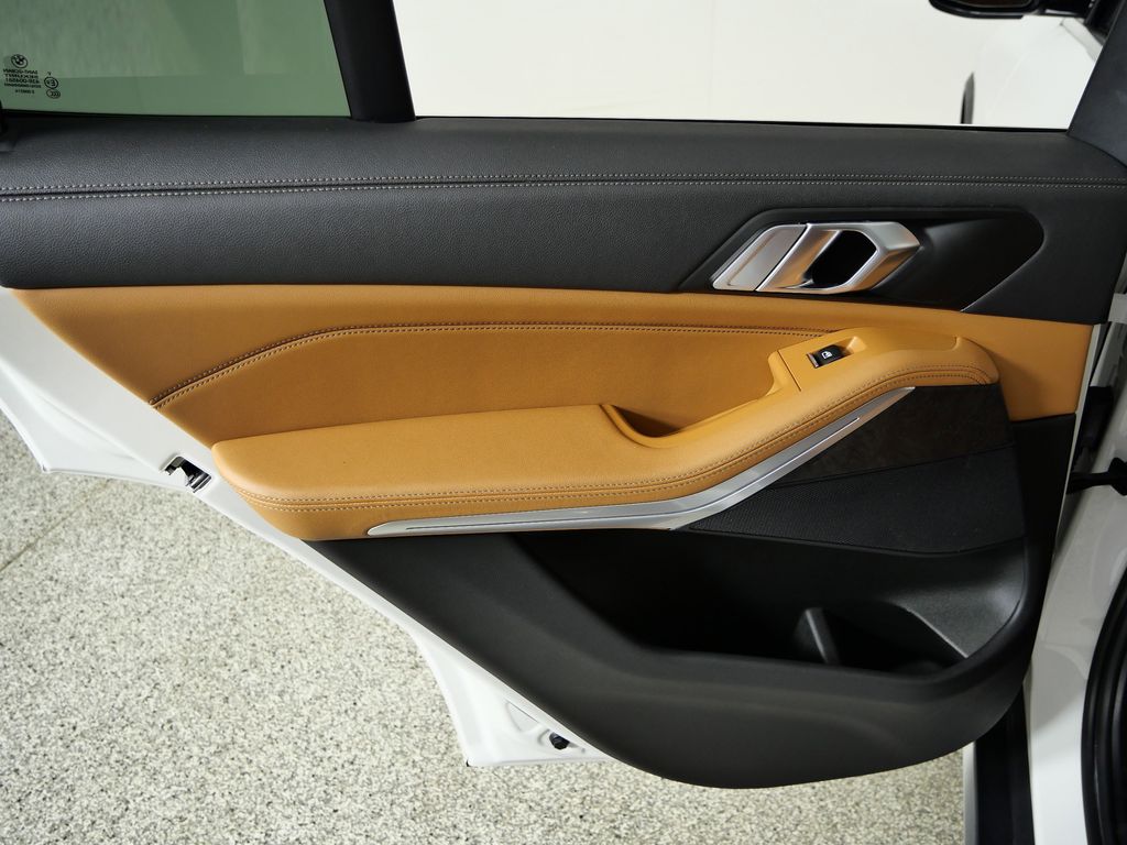 Thumbnail: 2023 BMW X5 - 35