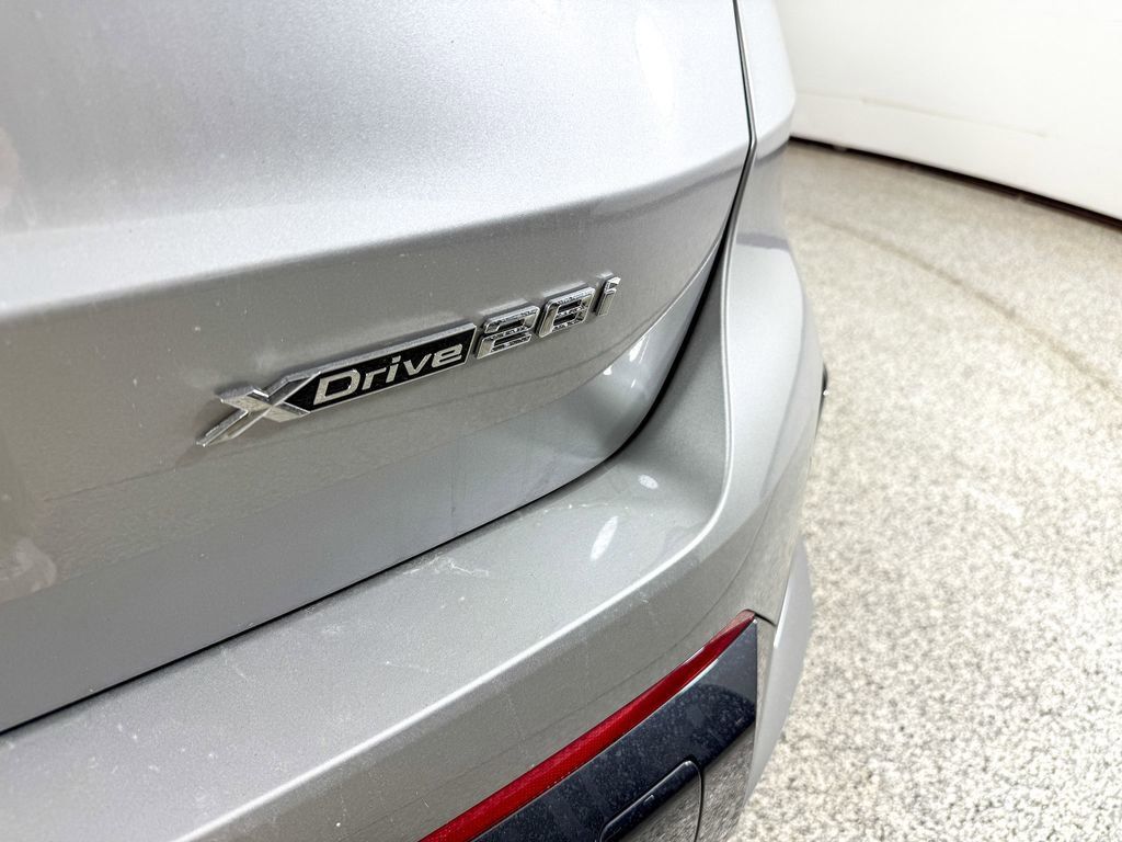 Thumbnail: 2025 BMW X1 - 16