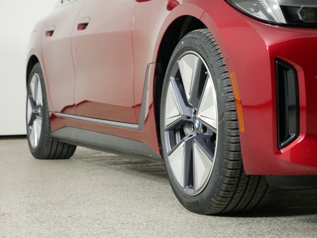 Thumbnail: 2025 BMW i4 - 7