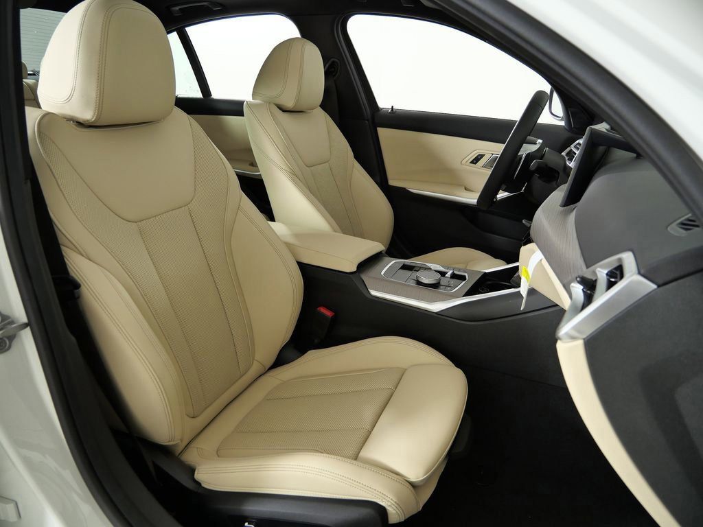 Thumbnail: 2026 BMW 3 Series - 22