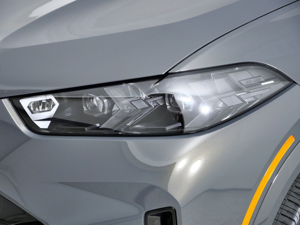 Thumbnail: 2026 BMW X5 - 3