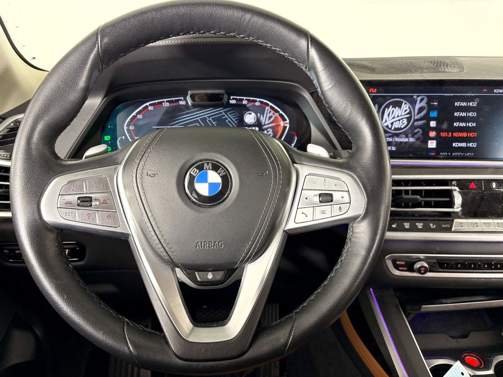 Thumbnail: 2022 BMW X7 - 8
