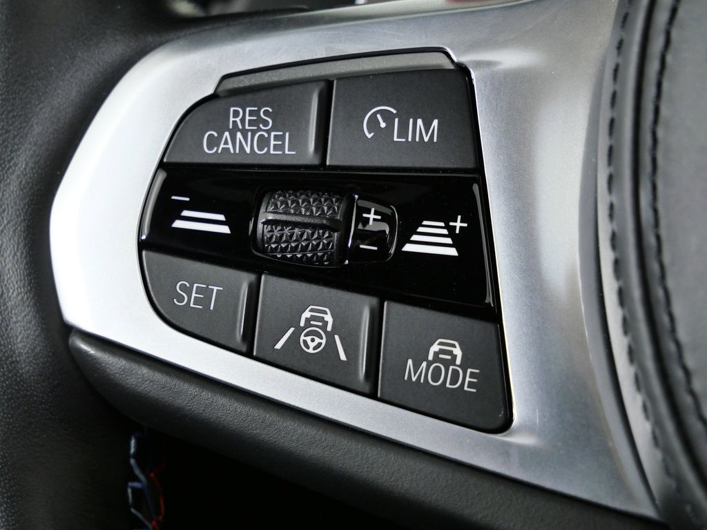 Thumbnail: 2022 BMW M3 - 41