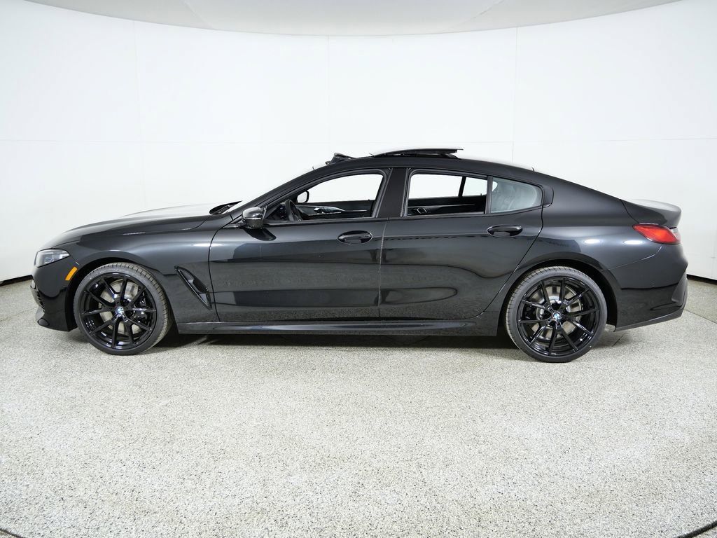 Thumbnail: 2026 BMW 8 Series - 17