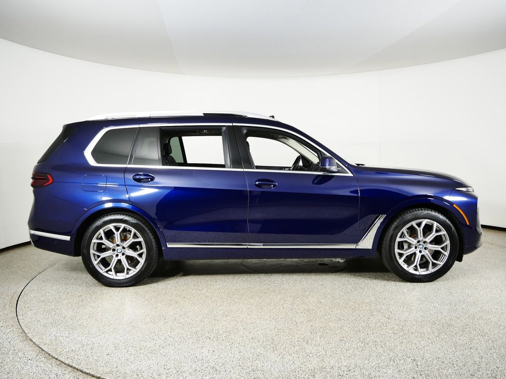 Thumbnail: 2024 BMW X7 - 8