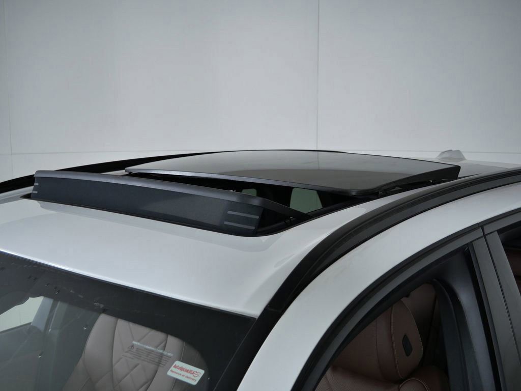 Thumbnail: 2026 BMW X5 - 19