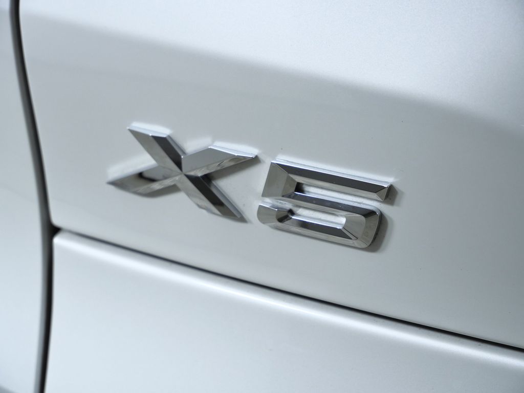 Thumbnail: 2024 BMW X5 - 16
