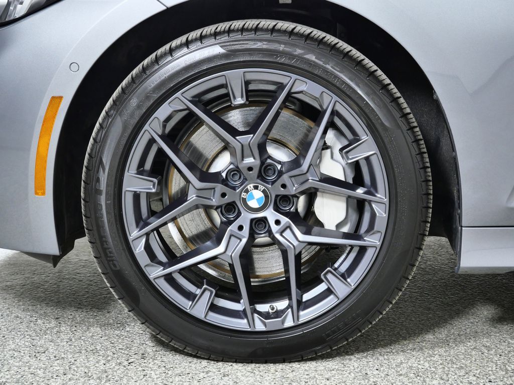 Thumbnail: 2025 BMW 3 Series - 21