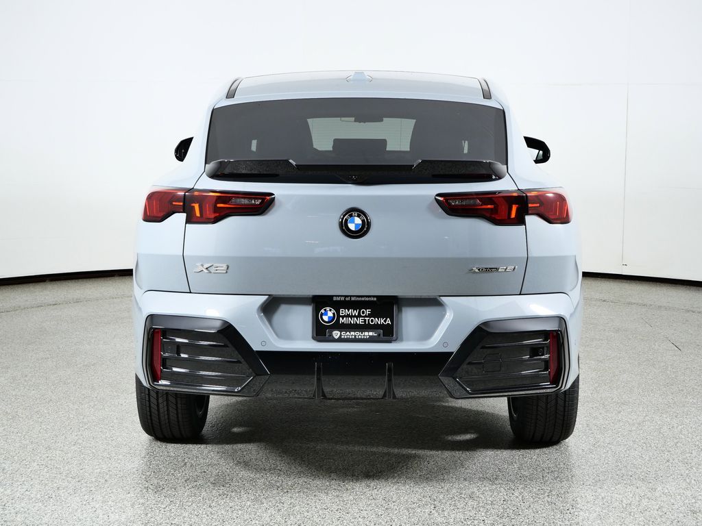 Thumbnail: 2026 BMW X2 - 10