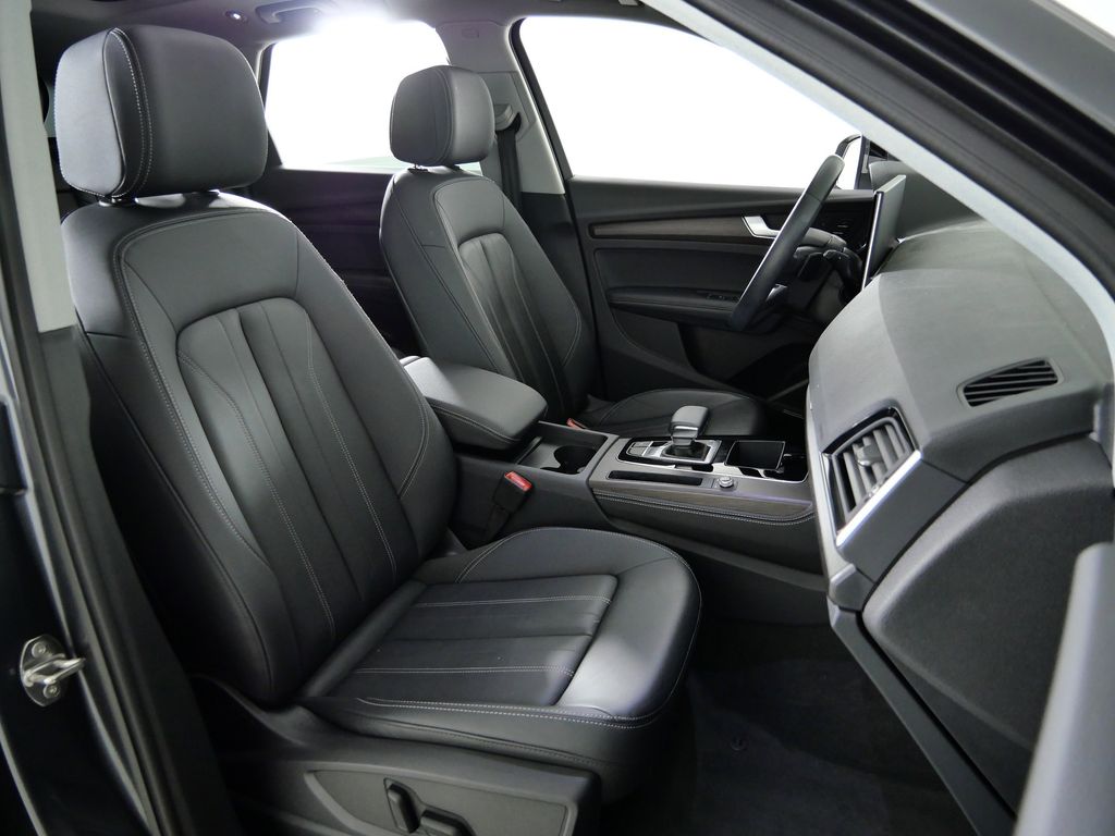 Thumbnail: 2023 Audi Q5 - 22