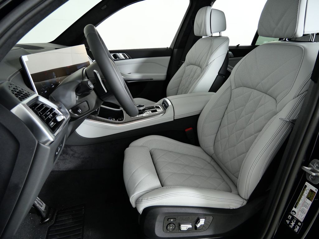 Thumbnail: 2026 BMW X5 - 36