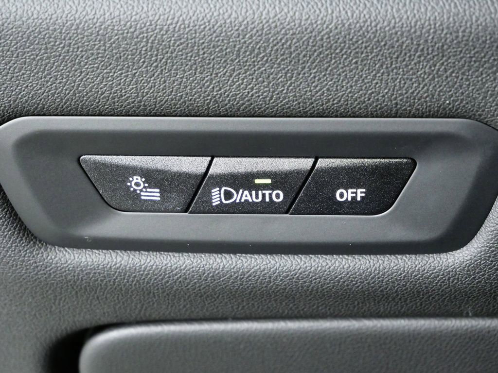 Thumbnail: 2026 BMW X5 - 42