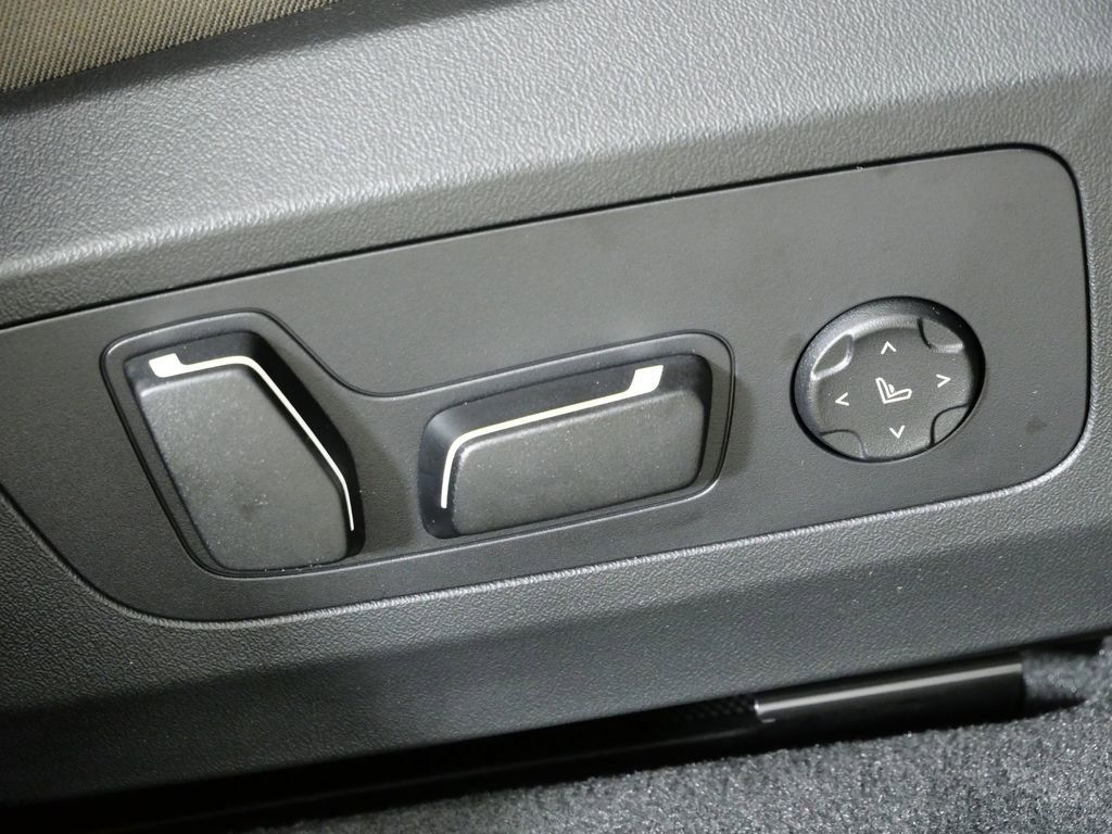 Thumbnail: 2026 BMW X3 - 25