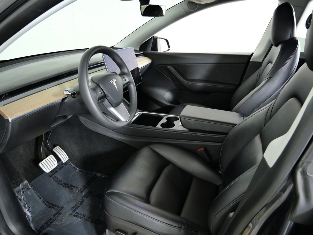 Thumbnail: 2022 Tesla Model Y - 35