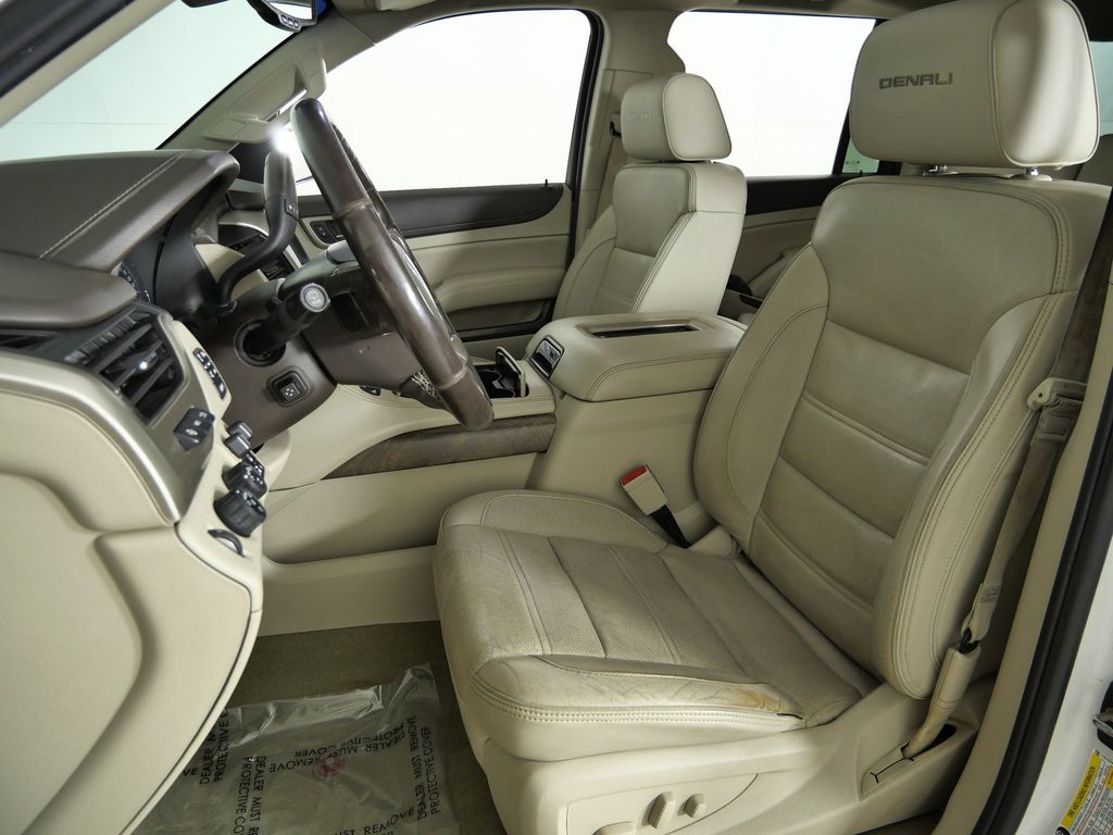 Thumbnail: 2018 GMC Yukon XL - 36