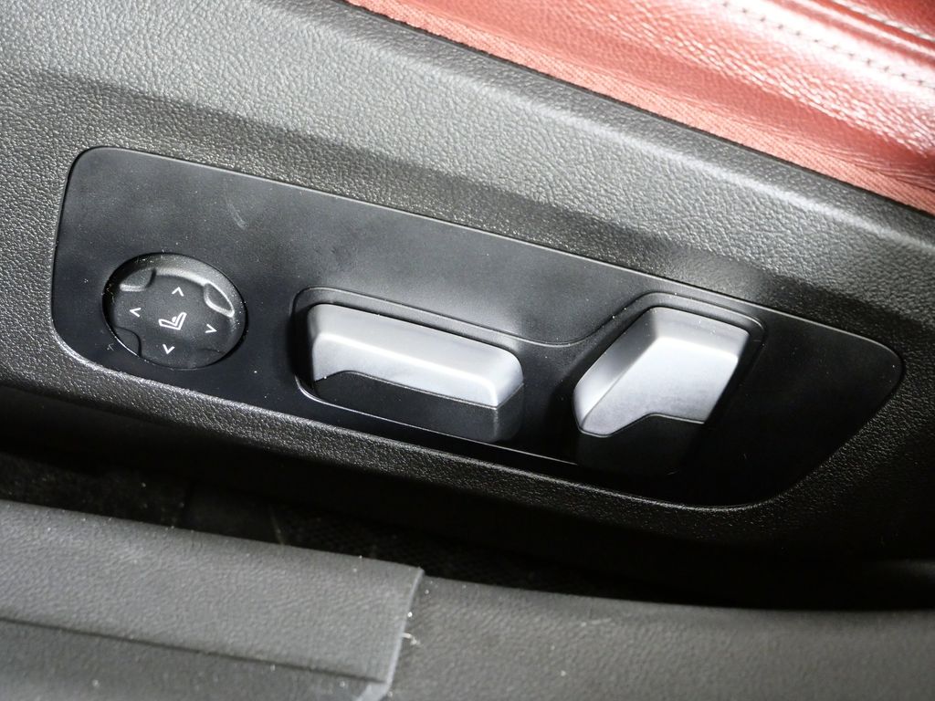 Thumbnail: 2022 BMW 3 Series - 38